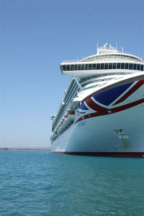 How Big Is Ventura Cruise Ship? - LuxuryTravelDiva