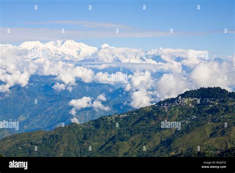 India, West Bengal, Darjeeling, View of Darjeeling and Kanchenjunga ...