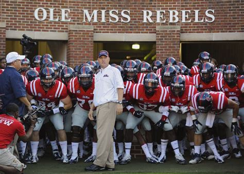 Ole Miss coach Hugh Freeze admits to following recruiting rankings ...