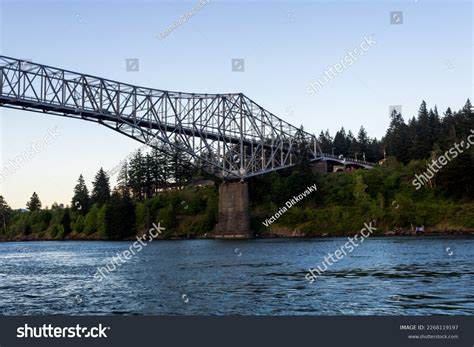 Steel Truss Cantilever Bridge Named Bridge Stock Photo 2268119197 ...