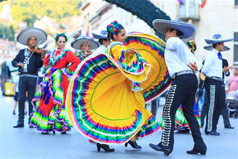 Cinco de Mayo: A Celebration of Culture - Pueblo Bonito Resorts