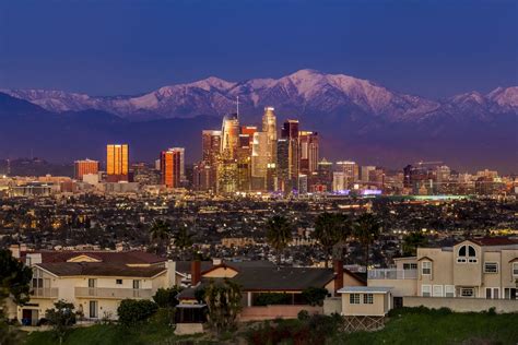 Downtown Los Angeles Skyline at Dusk | Los angeles skyline, Skyline ...