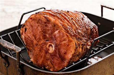 How to Carve a Ham – Boneless, Bone-in, and Spiral Sliced - Hempler's Foods