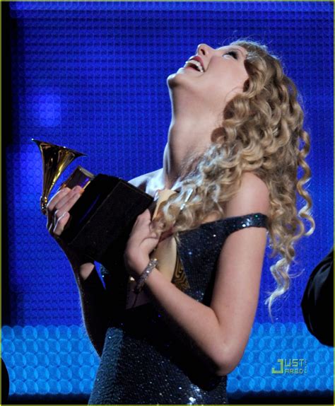 Taylor Swift Wins Album of the Year Grammy For 'Fearless': Photo ...