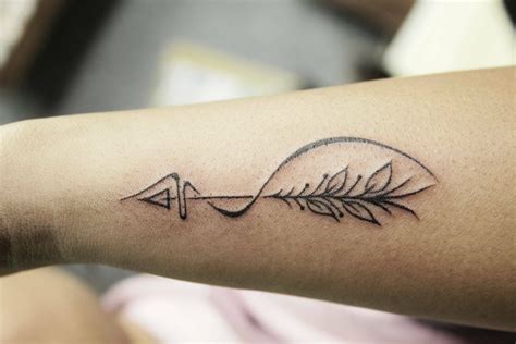 Minimalist Tattoo Ideas & Designs That Prove Subtle Things Can Be The ...