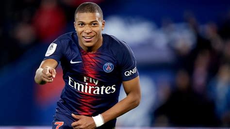 Kylian Mbappe, Neymar 8/10 as PSG flatter in rout of Lyon