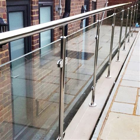 304 316 Stainless Steel Post Tempered Glass Balcony Railing Designs