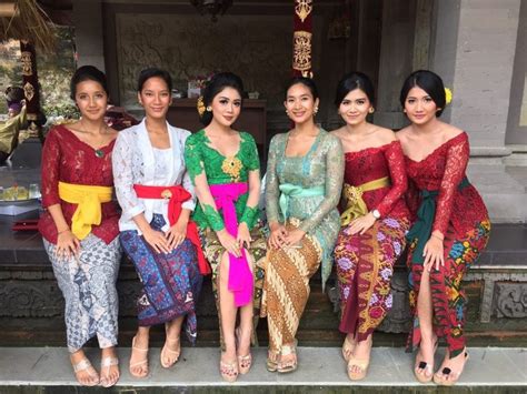 Mengenal Jenis Baju Adat Bali yang Wajib Kamu Ketahui - Budayanesia