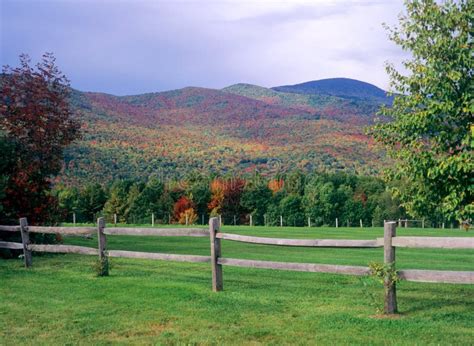 Autumn in Vermont stock image. Image of fence, landscape - 16591405