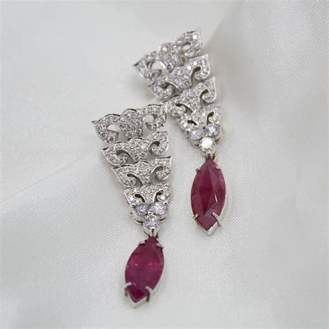 "Lavish" Vintage Ruby Earrings - Lilliane's Jewelry