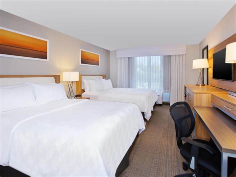 Hotels in Morgantown, WV | Holiday Inn Morgantown - University Area