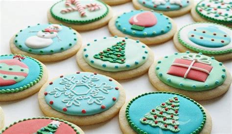 10 Ways To Do Christmas Cookies Decorating Like A Pro Brit Co