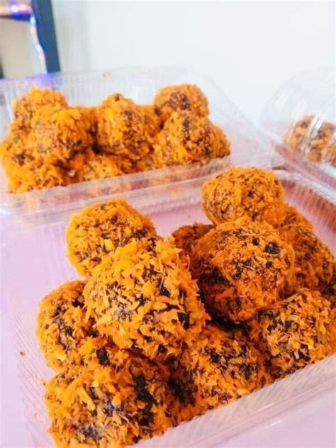 Choco Butternut Munchkins - Pipie Co Bread Cake Pastries Iligan