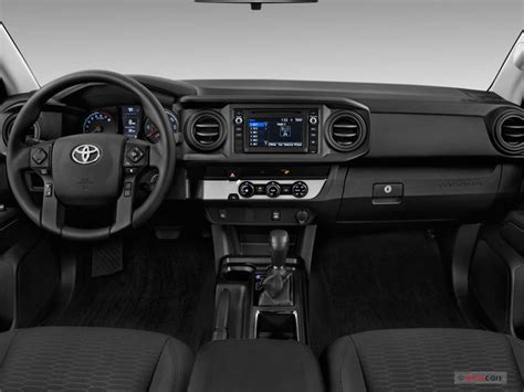 2018 Toyota Tacoma: 90 Interior Photos | U.S. News