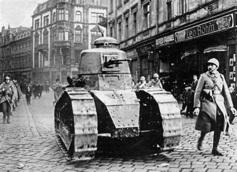 Tank - Armoured Warfare, WWII, Mobility | Britannica