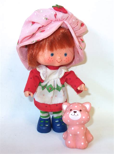 Vintage Strawberry Shortcake Doll with Custard Cat Vintage