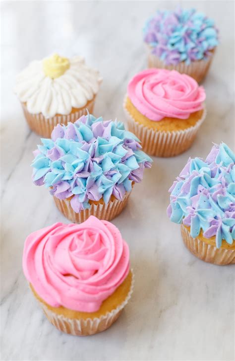 How to Make Easy Floral Cupcakes + Step By Step Video