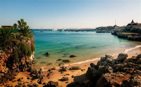 BEST BEACHES IN CASCAIS - SALTY SOULS SURF SCHOOL