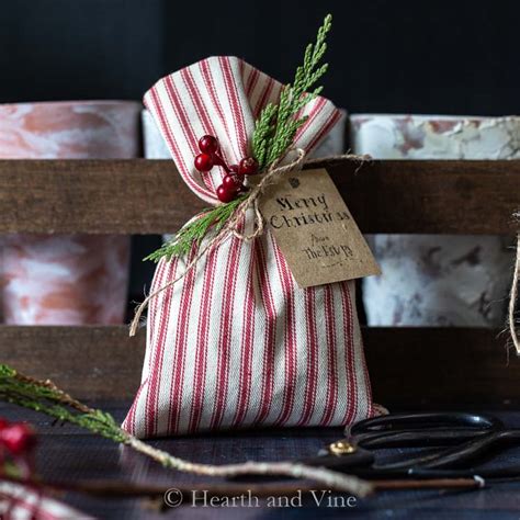 DIY Christmas Treat Bags - To Hold Goodies and Gifts