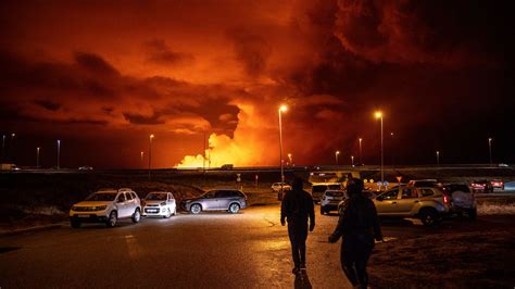 Watch live: Iceland volcano eruption | News UK Video News | Sky News