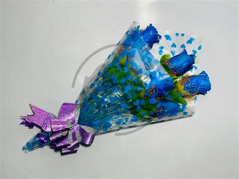 Blue Rose Bouquet – Royal Gifts