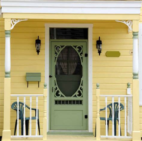 Front Door Color For A Yellow House [Inc. 11 Examples in Pictures]