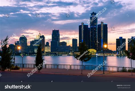 Detroit River Sunset Stock Photo 438839998 : Shutterstock