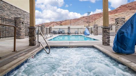 Comfort Suites Moab near Arches National Park from $64. Moab Hotel ...