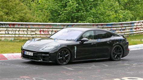 2025 Porsche Panamera Turbo Hybrid - Willow June