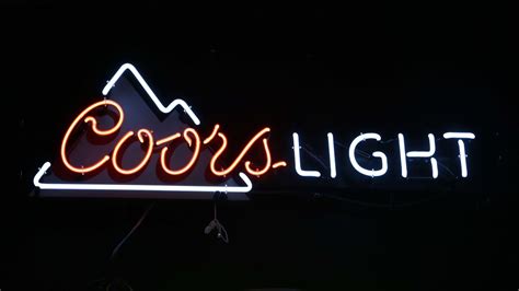 Coors Light Neon Sign | G250 | The Eddie Vannoy Collection 2020