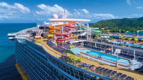 Oasis of the Seas Waterslides and Pool Deck - Martin Aquatic