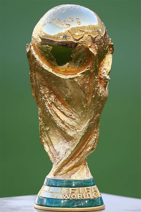 France s players lift the world cup trophy after winning the russia ...