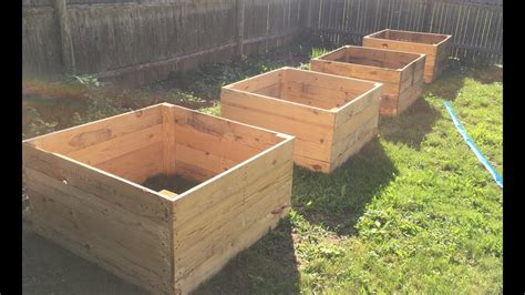 How To Make A Garden Box Out Of Pallets - Garden Likes