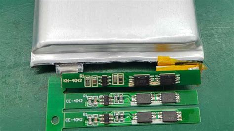 How to make a battery charging circuit