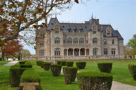 Newport Rhode Island Cliff walk mansions - search in pictures