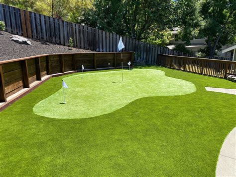 Placement Ideas for Artificial Putting Green Installation Near Me