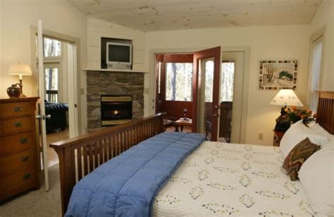 Buckhorn Inn (Gatlinburg, TN) - Resort Reviews - ResortsandLodges.com