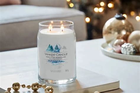 15 Most Popular Yankee Candle Christmas Scents for Winter