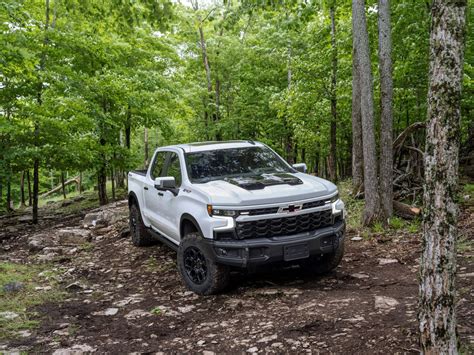 3 Reasons the 2023 Chevy Silverado ZR2 Is Worth the Price