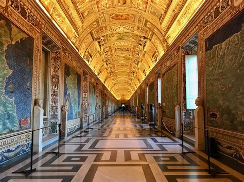 Early access Vatican Museums tour: How to see the Sistine Chapel ...