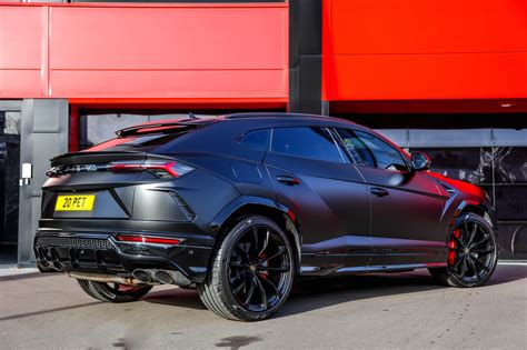 Lamborghini Urus Hire | UK | Matte Black - Platinum Executive Travel