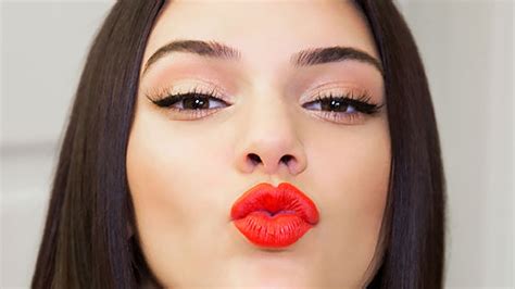 Kendall Red Lipstick | Lipstutorial.org