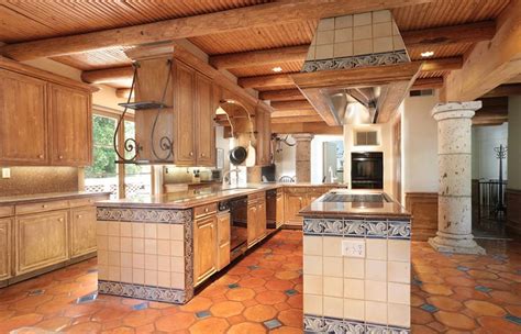 Spanish Style Kitchen Floor Tiles – Flooring Ideas