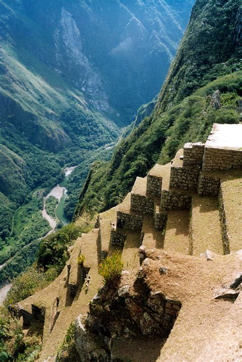 File:Machu Picchu Urubamba river.jpg - Wikimedia Commons