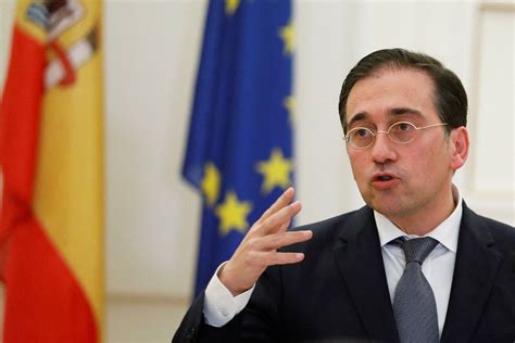 Spain's foreign minister says Europeans are 'united' on Ukraine crisis ...