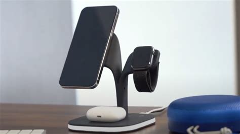 This $40 wireless charger powers up your iPhone, Apple Watch, and ...