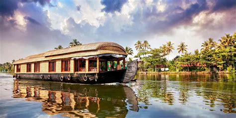 Best Places to Visit in Alleppey (Alappuzha) - Kerala Tourism