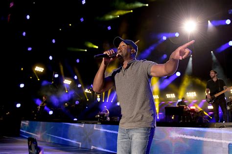 Darius Rucker Announces Hootie & the Blowfish Reunion Tour