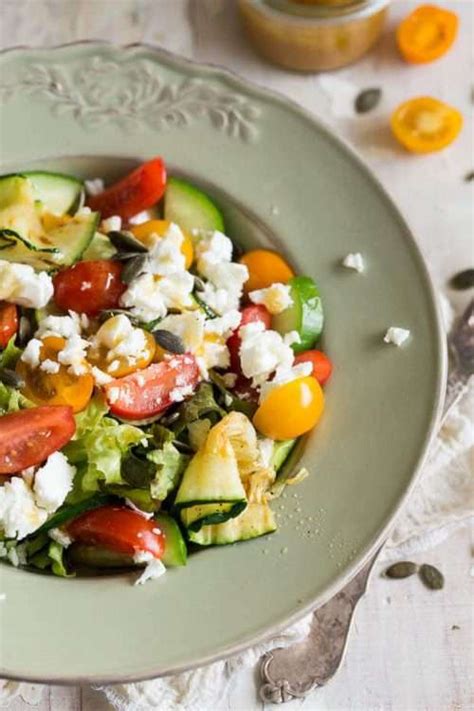 Salad with grilled courgette and feta | Simone's Kitchen