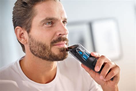 Philips Beardtrimmer Series 7000 Vacuum Beard Trimmer Cordless BT7202 ...